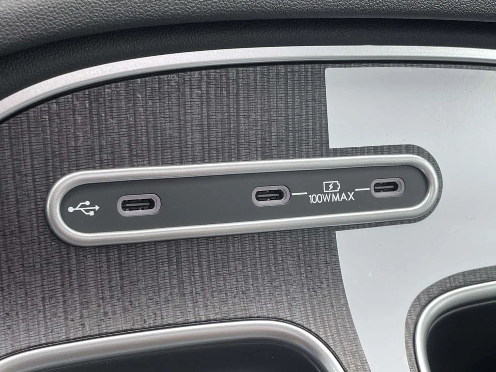 New 2026 Silver Hyundai SEL Premium image 29