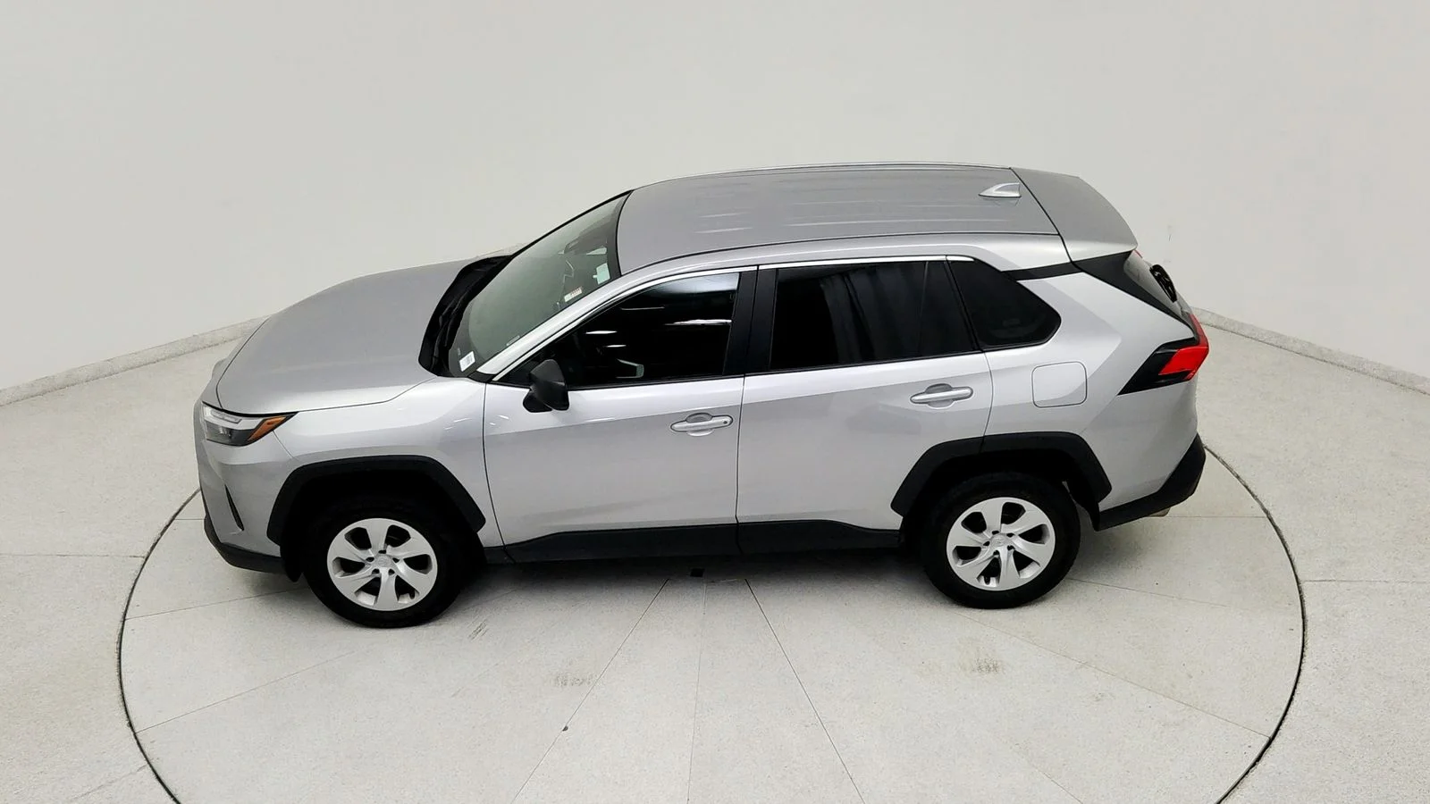 Used 2025 Silver Toyota LE image 17