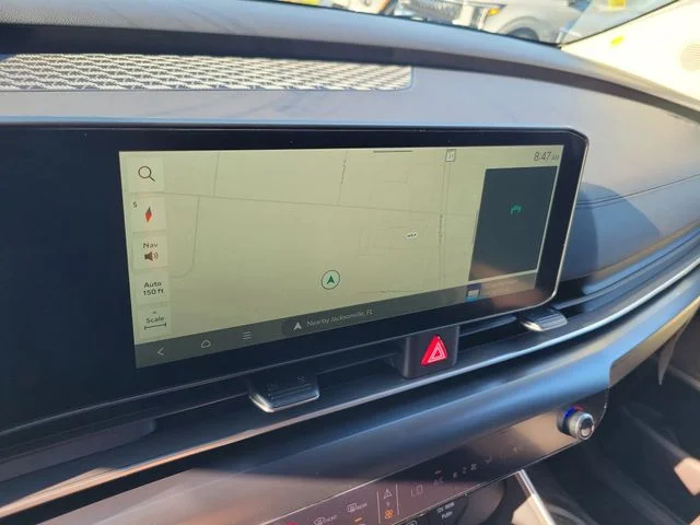 New 2026 Snow White Pearl Kia LXS image 16