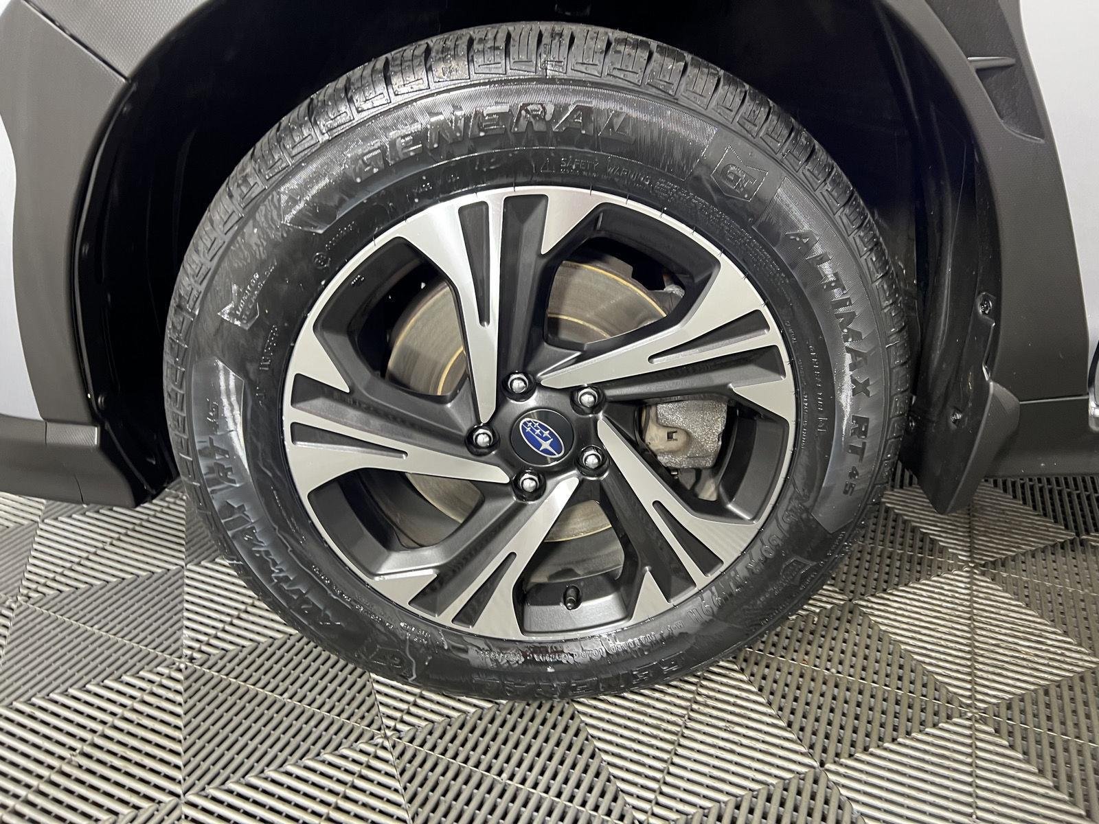 Used 2024 Ice Silver Metallic Subaru Premium image 21