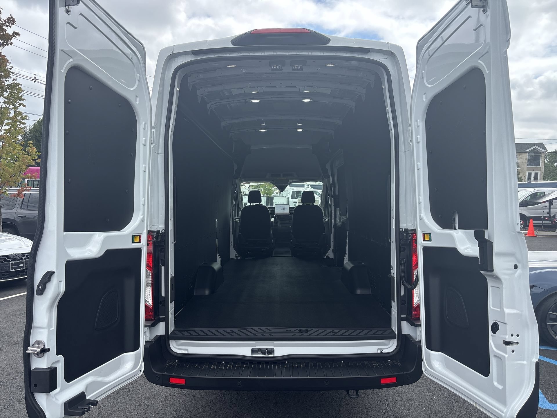 New 2026 Oxford White Ford Cargo Van image 29