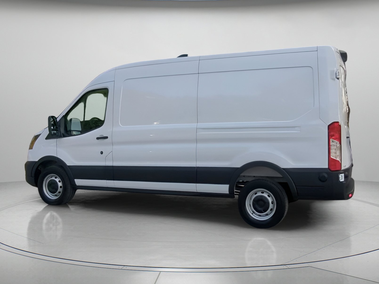 New 2026 Oxford White Ford Cargo Van image 15