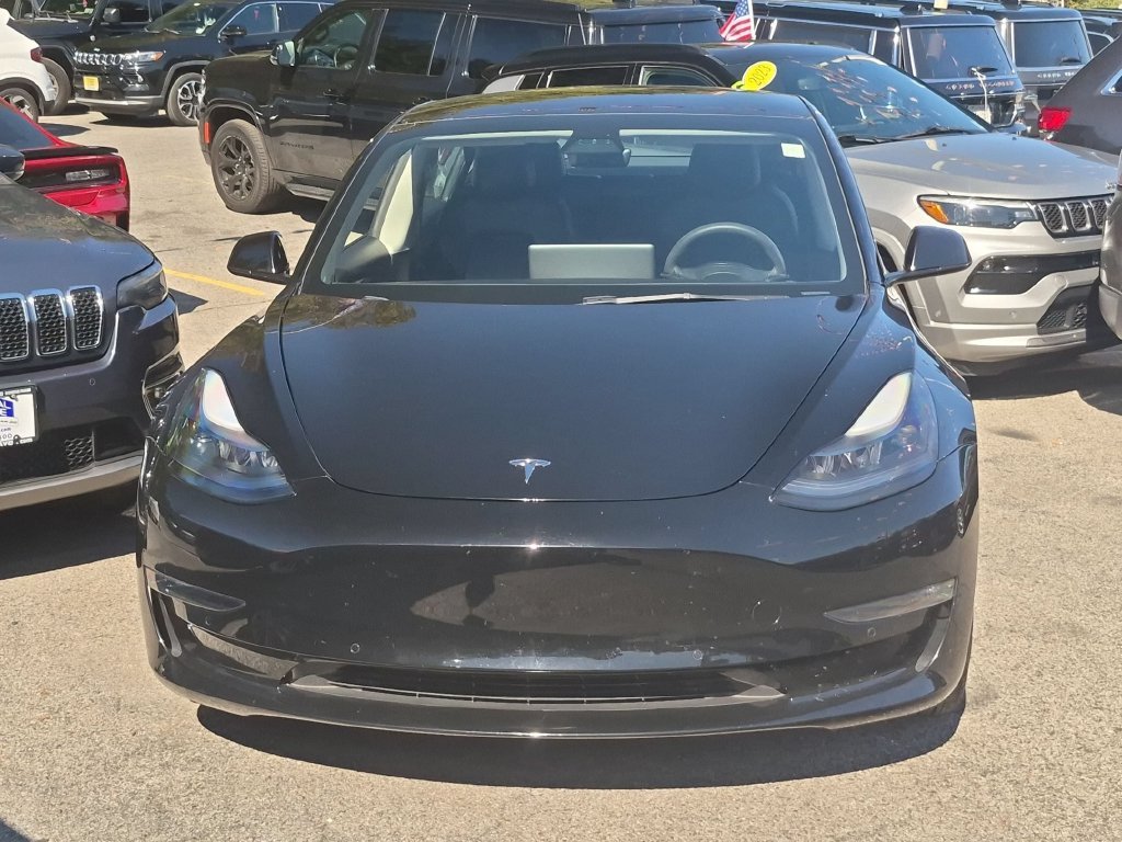 Used 2022 Black Tesla Long Range image 2