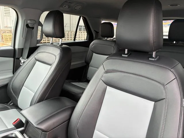 Used 2023 Black Ford XLT image 8