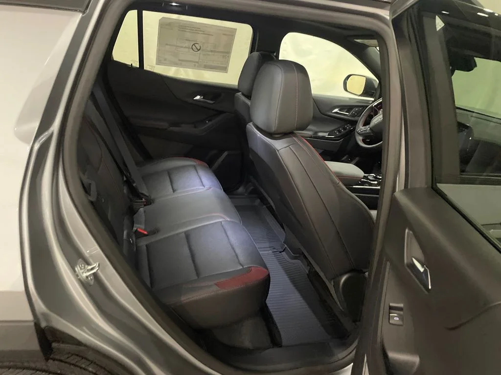 2027 Chevrolet Equinox RS - Photo 27