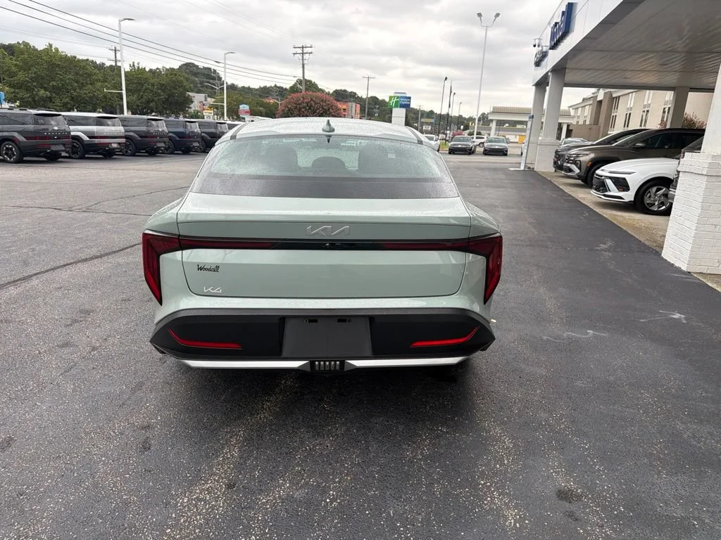 Used 2025 Green Kia LXS image 6