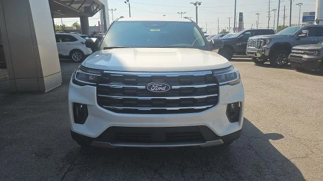 New 2027 Star White Metallic Tri-Coat Ford Active 4WD image 29