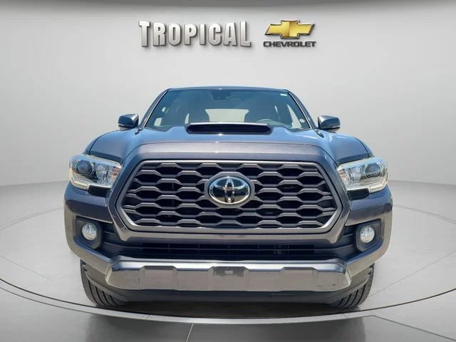 Used 2020 Gray Toyota SR5 image 8