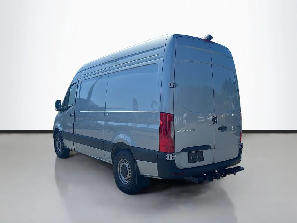 New 2026 Hightech Silver Mercedes-Benz Cargo 144 WB image 8