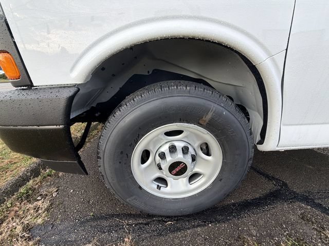 New 2026 Summit White GMC Work Van image 10