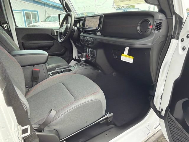 New 2026 Bright White Clear-Coat Exterior Paint Jeep Rubicon image 9