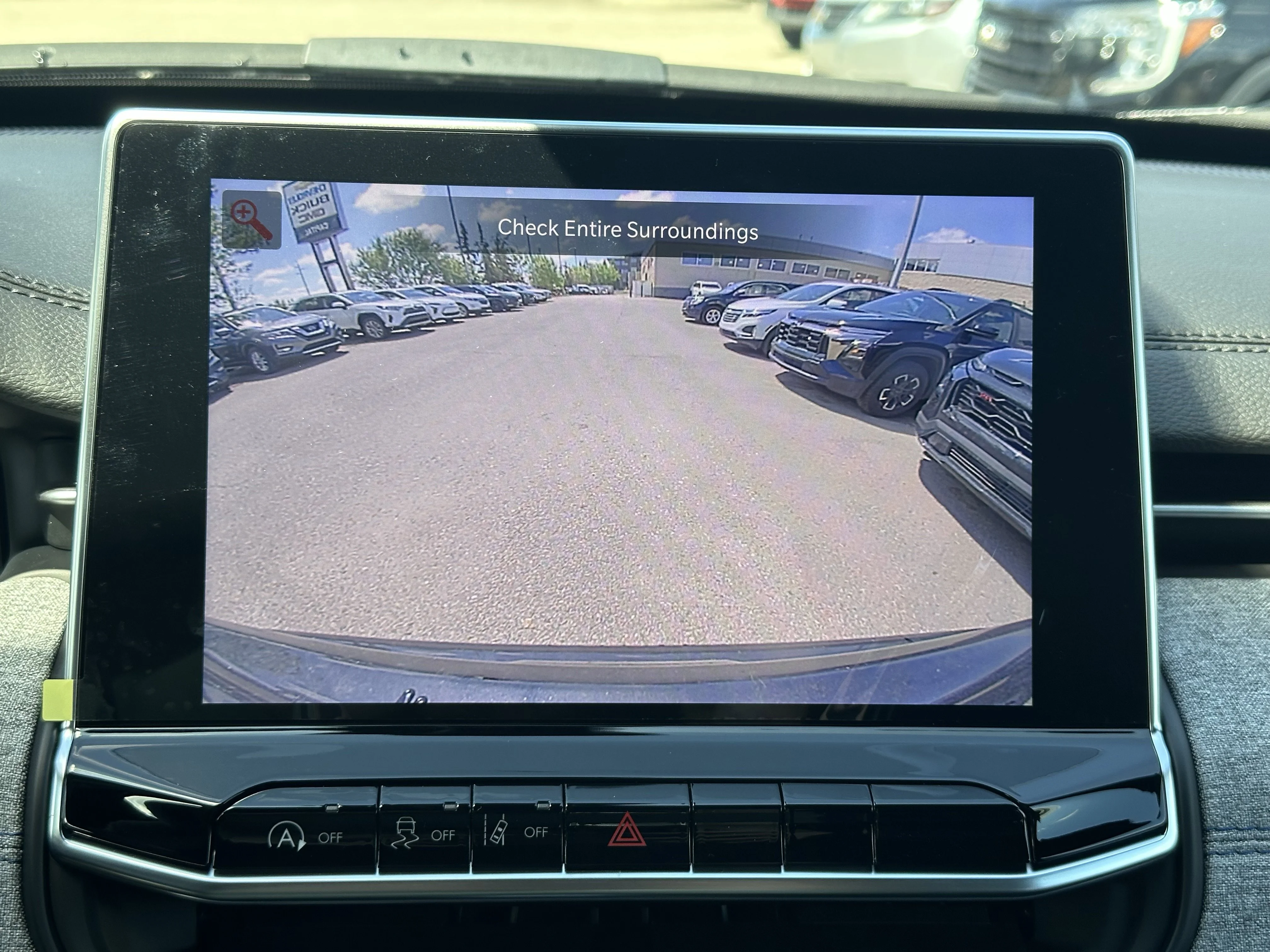 Certified Used 2026 Diamond Black Crystal Pearl Jeep Sport image 15
