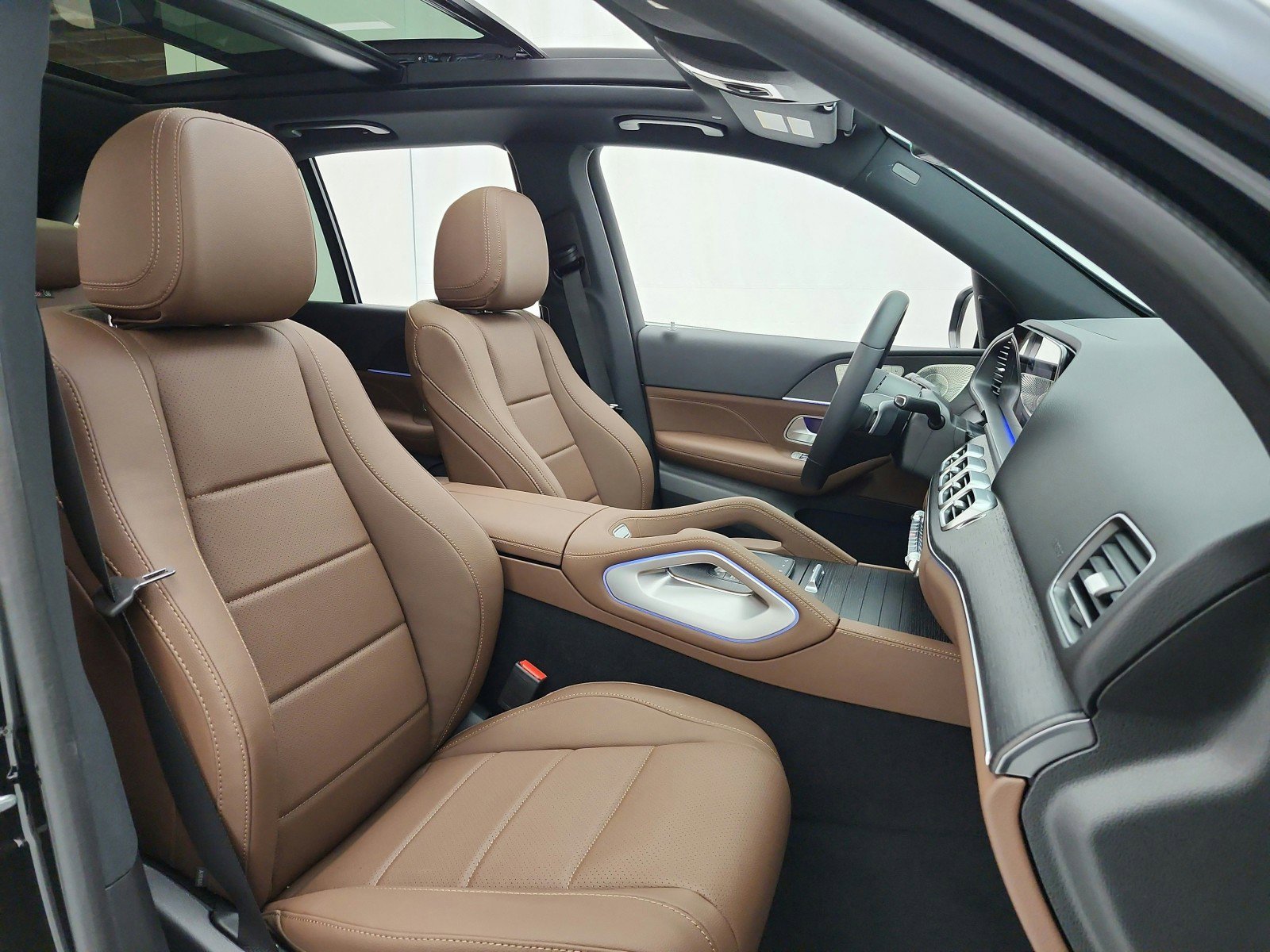 New 2026 Black Mercedes-Benz GLE 450 4MATIC® SUV image 44