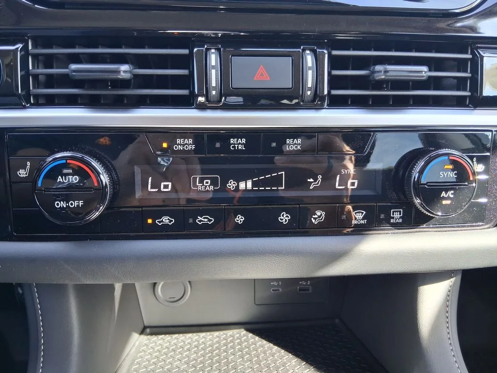 2026 Nissan Pathfinder SV - Photo 17
