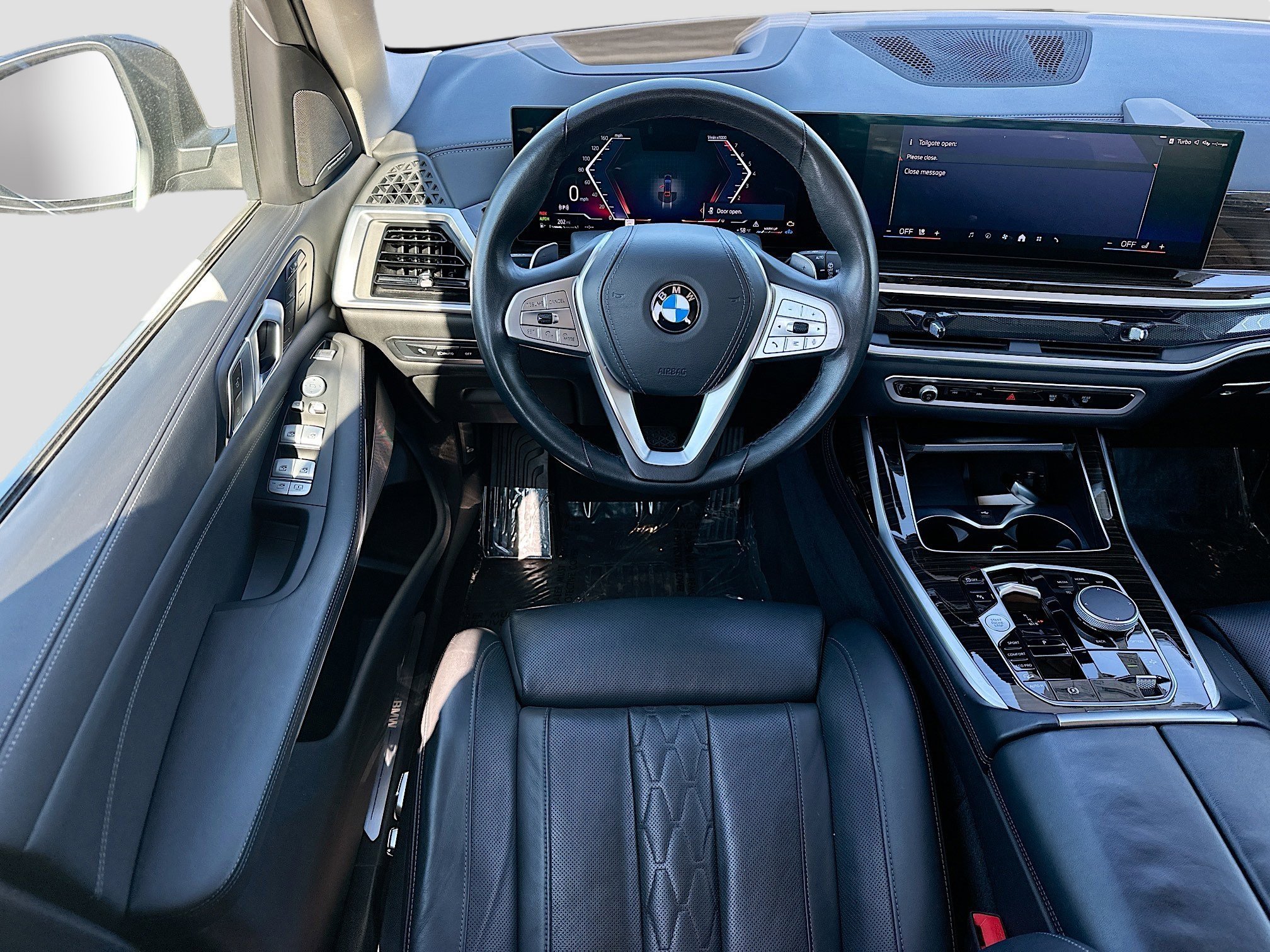 Used 2025 Black Sapphire Metallic BMW xDrive40i image 20