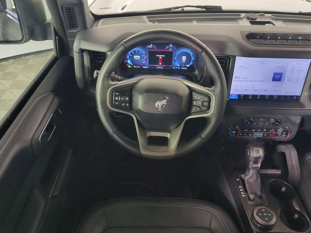 Used 2025 Gray Ford Badlands image 18