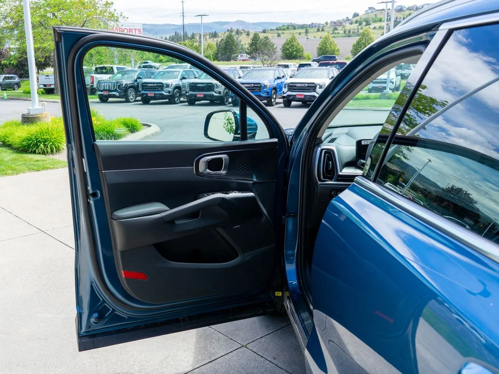 New 2026 Blue Kia EX image 17