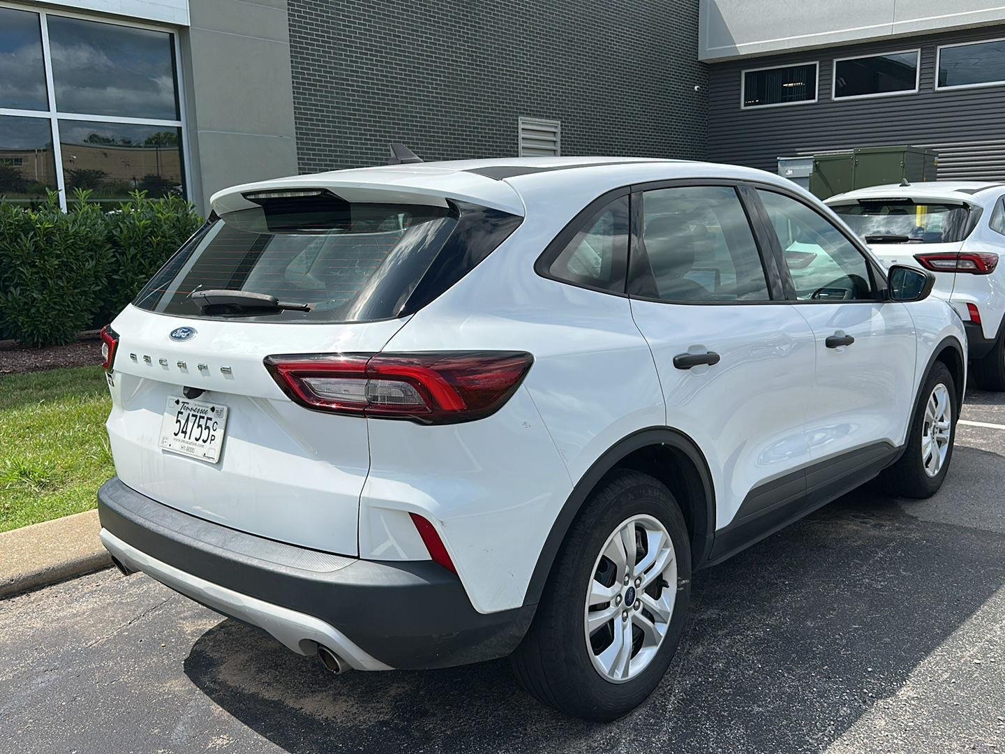 Used 2023  Ford Base image 3