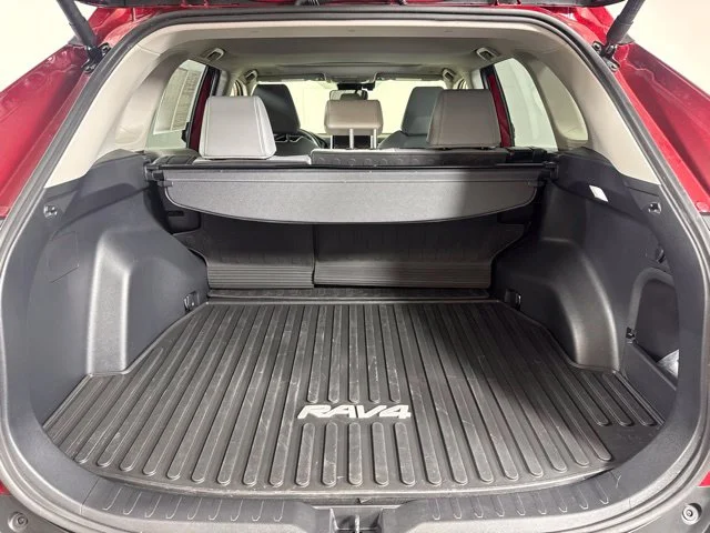Certified Used 2025 Pearl Toyota XLE Premium image 20