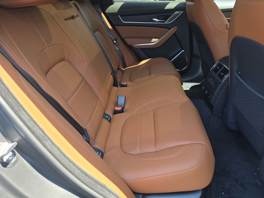 2026 Jaguar F-Pace R-Dynamic S - Photo 22