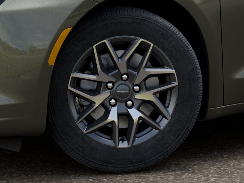 New 2027 Olive Green Pearl-Coat Paint Chrysler Limited image 4