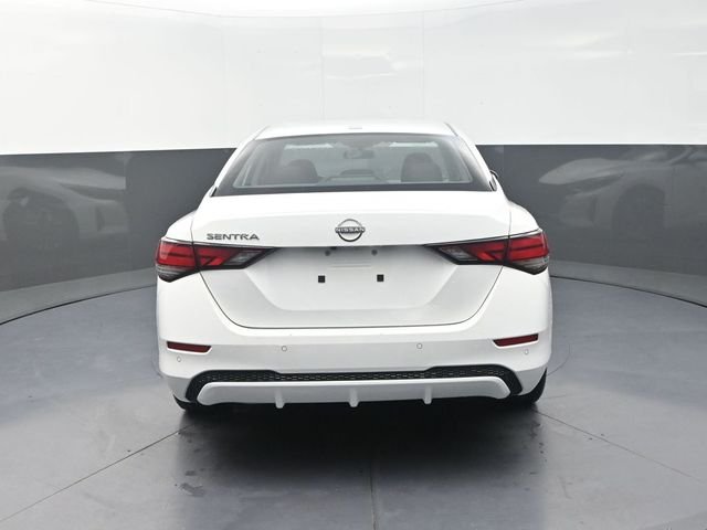 Used 2025 White Nissan SV image 7