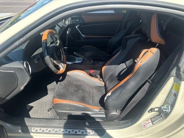 Used 2016  Scion Release Series image 9