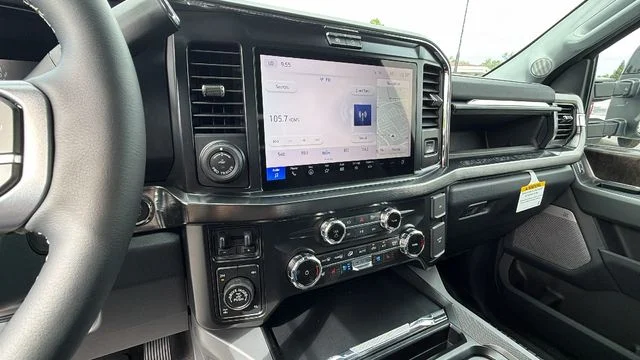 New 2026 Oxford White Ford F-250® Lariat® image 28