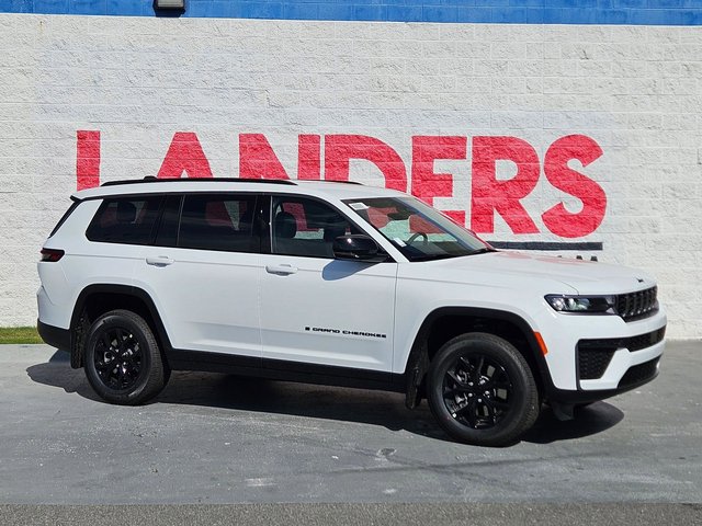 2026 Jeep Grand Cherokee L Laredo Altitude