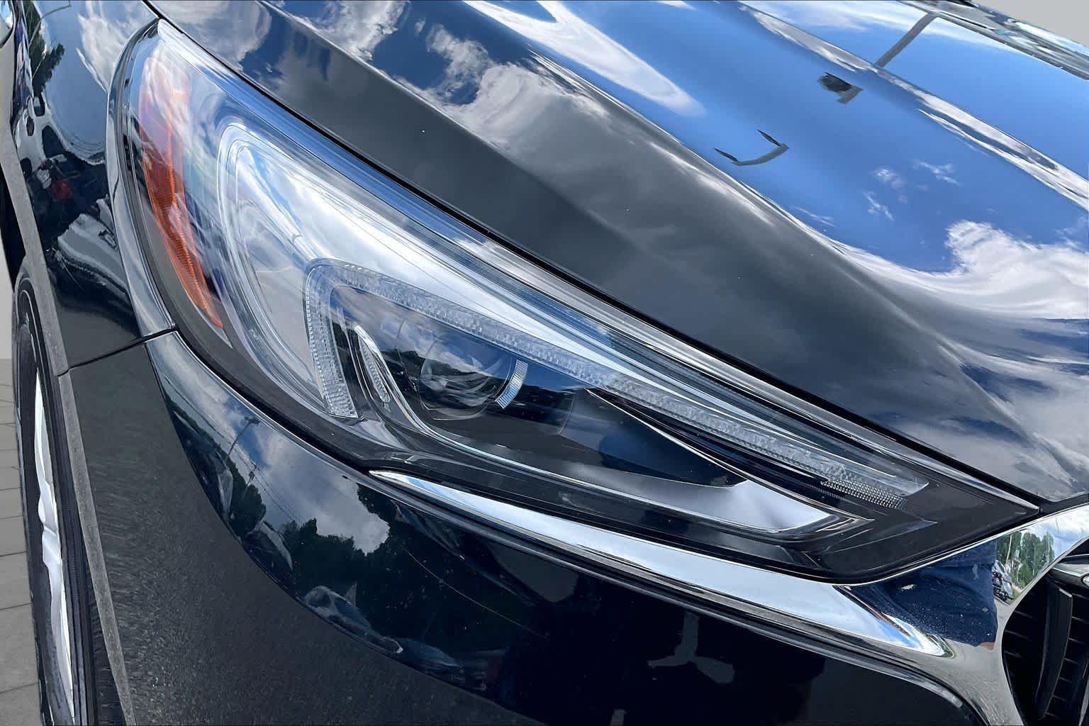Used 2019 Ebony Twilight Metallic Buick Essence image 26