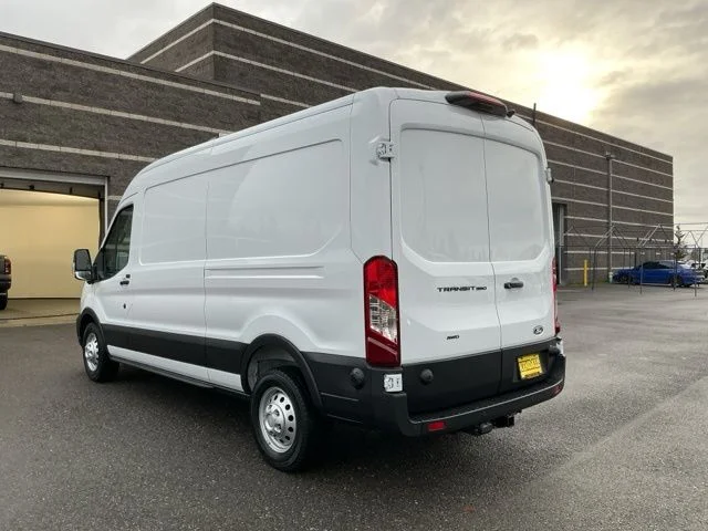 New 2026 Oxford White Ford Base image 6