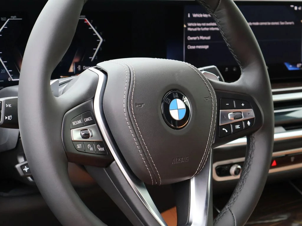 New 2026 Gray BMW xDrive40i image 4