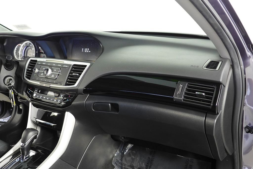 2016 Honda Accord LX - Photo 14