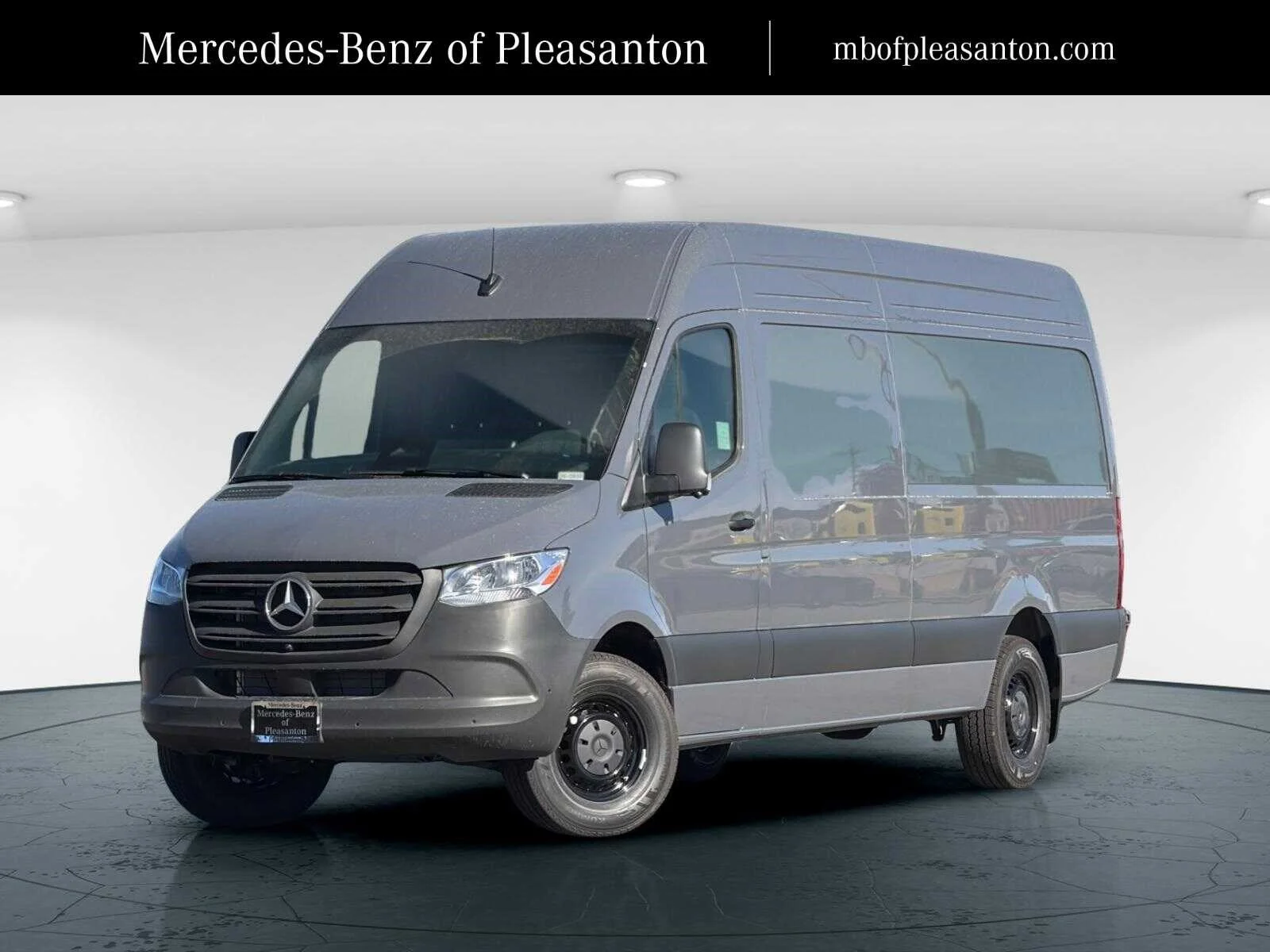 2026 Mercedes-Benz Sprinter 2500 170 WB High Roof's photo