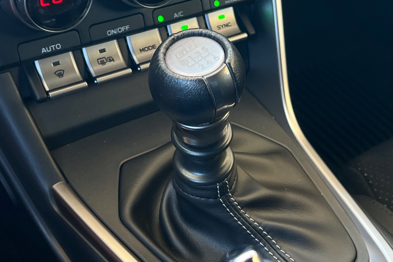 Used 2025 Pavement Toyota Premium image 19