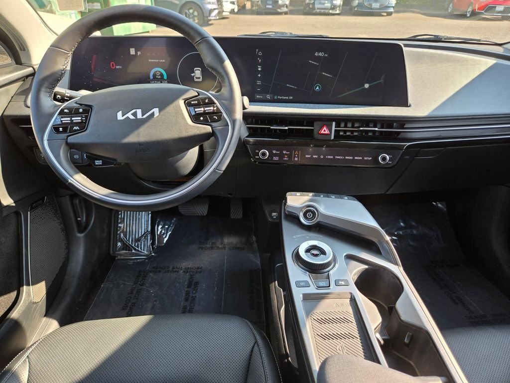 Used 2023 Blue Kia Wind image 18