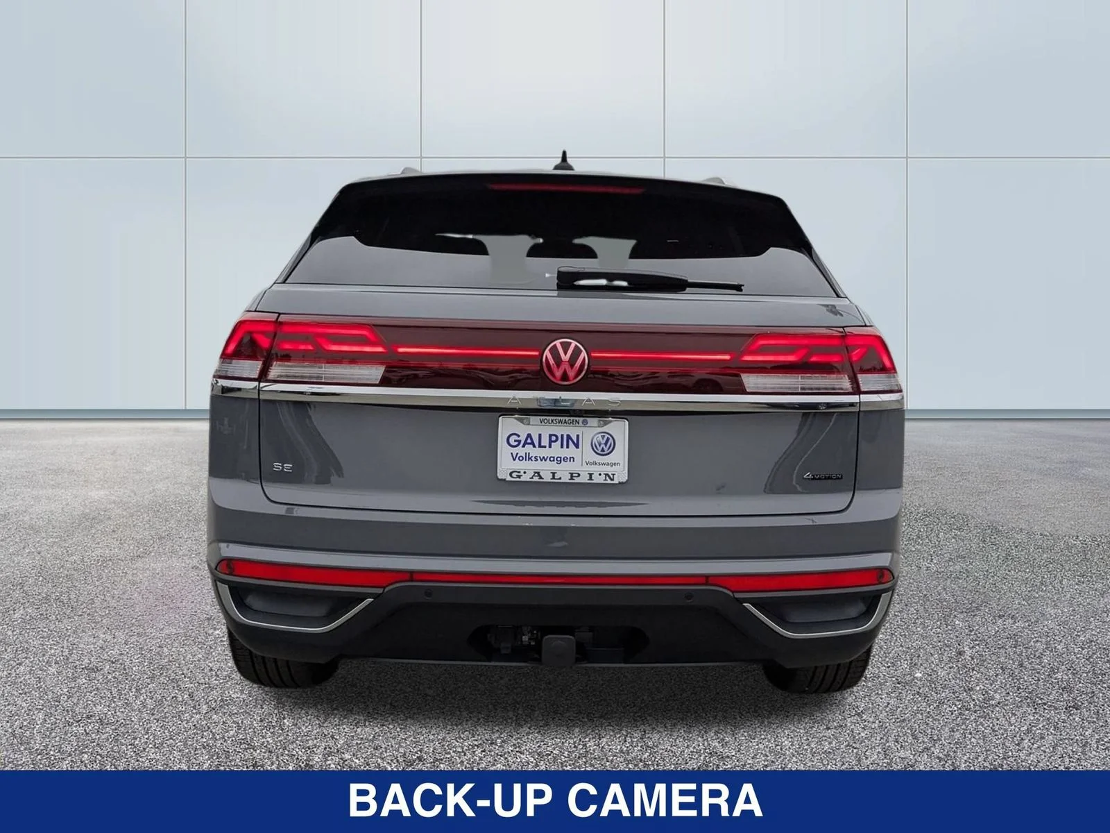 New 2025 Pure Gray Volkswagen 2.0T SE w/ Technology image 4
