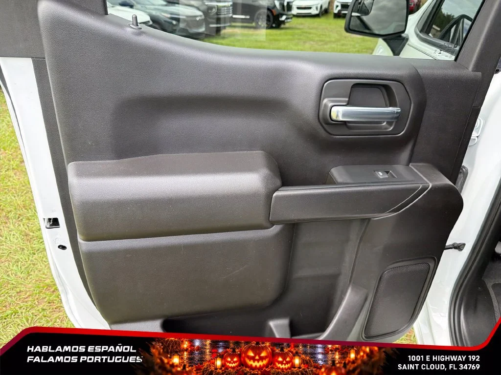 Used 2024 Summit White Chevrolet Custom image 22