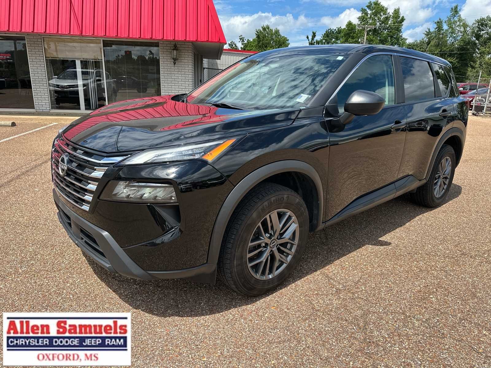 Used 2024 Super Black Nissan S image 8