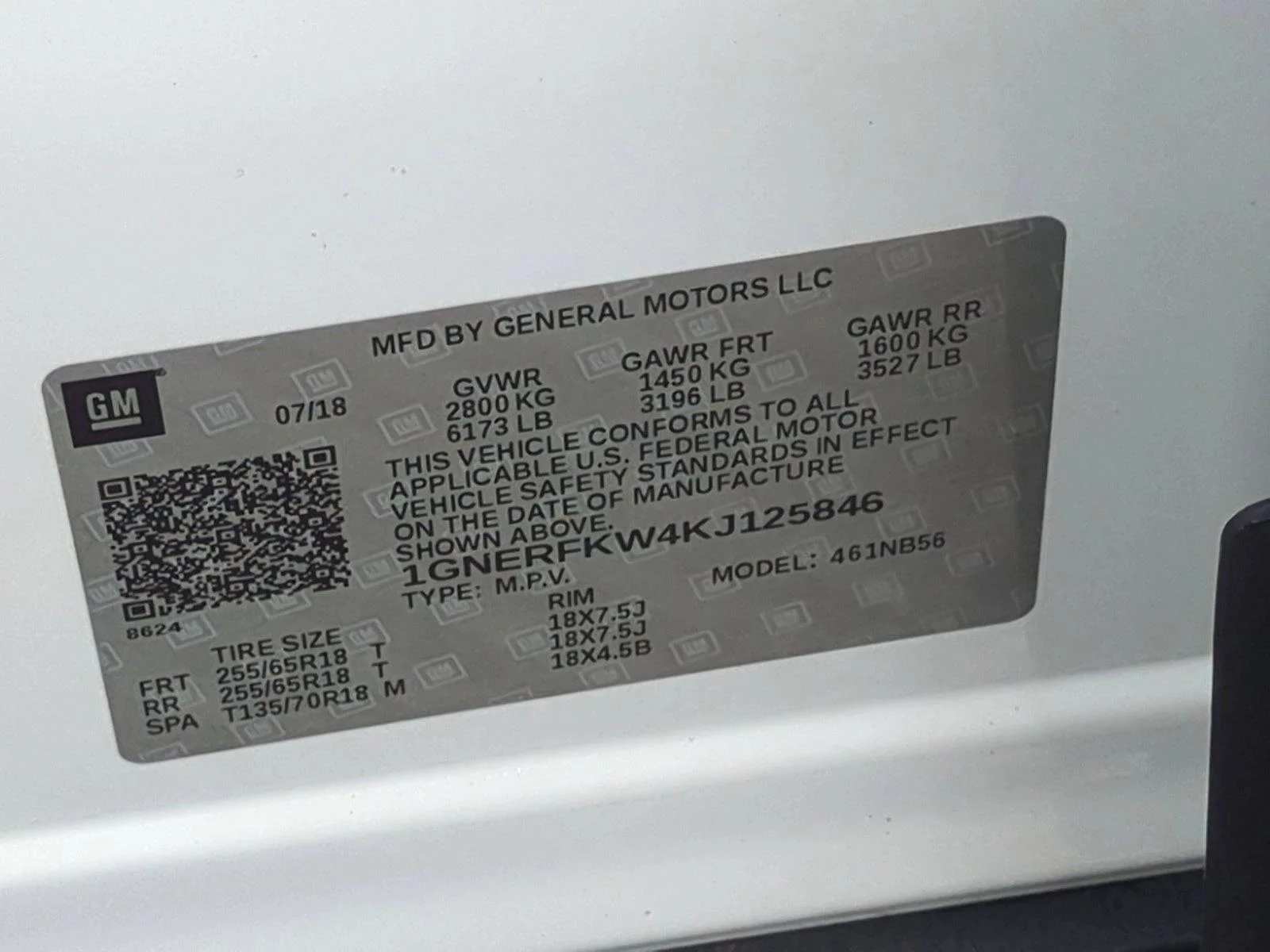 Used 2019 Summit White Chevrolet LS image 25