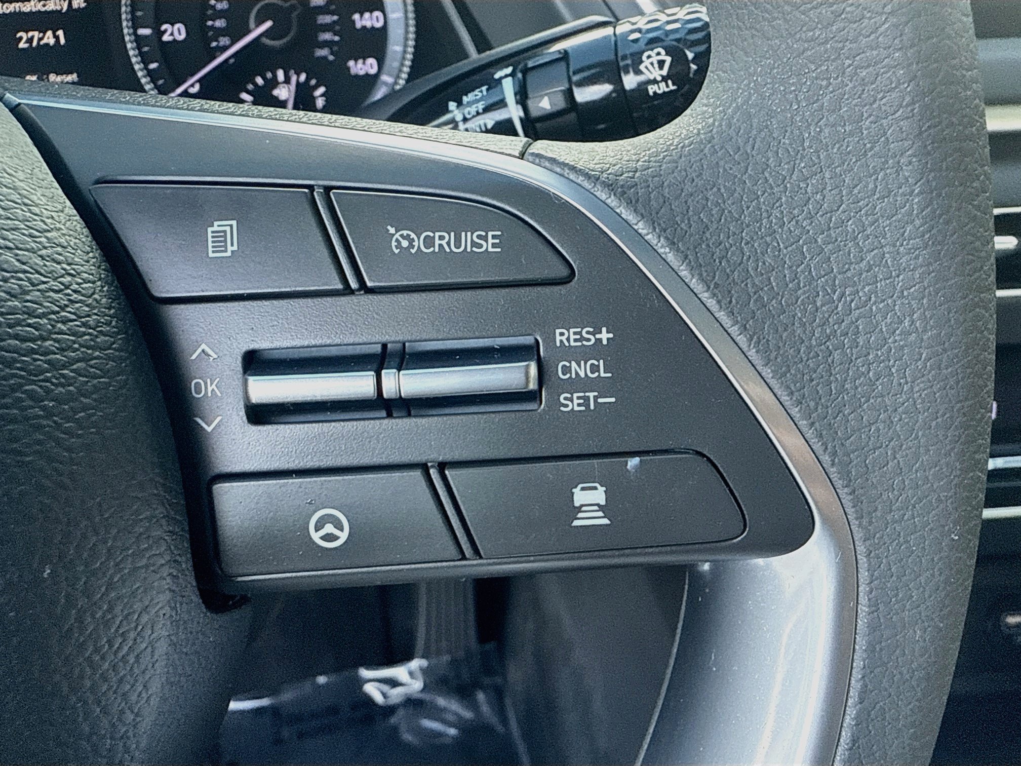 Used 2023 Hampton Gray Hyundai SEL image 36