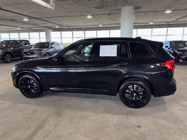 Used 2023 Black Sapphire Metallic BMW sDrive30i image 5