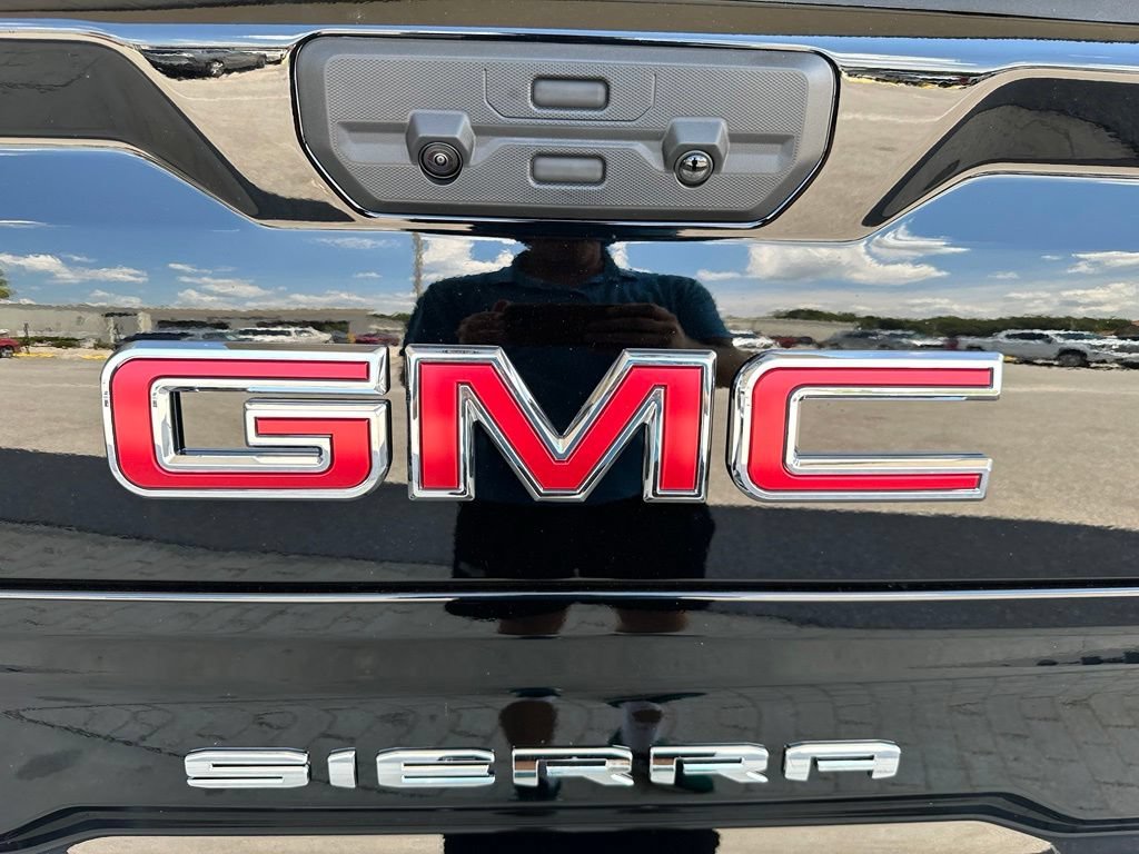 2026 GMC Sierra 1500 SLT - Photo 33
