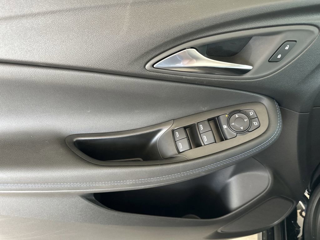 2026 Buick Encore GX Sport Touring - Photo 11