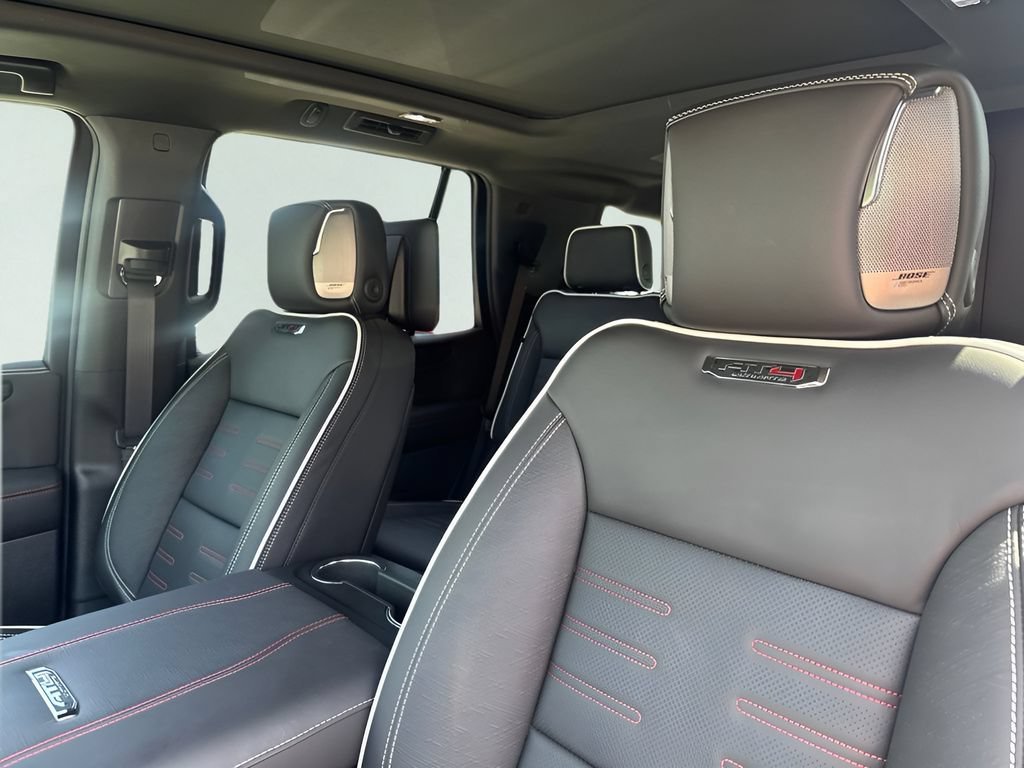 2026 GMC Yukon AT4 Ultimate - Photo 10