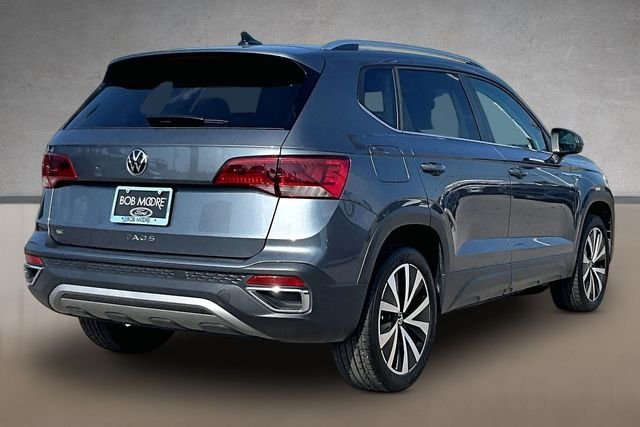 Used 2024 Platinum Gray Metallic Volkswagen 1.5T SE image 2