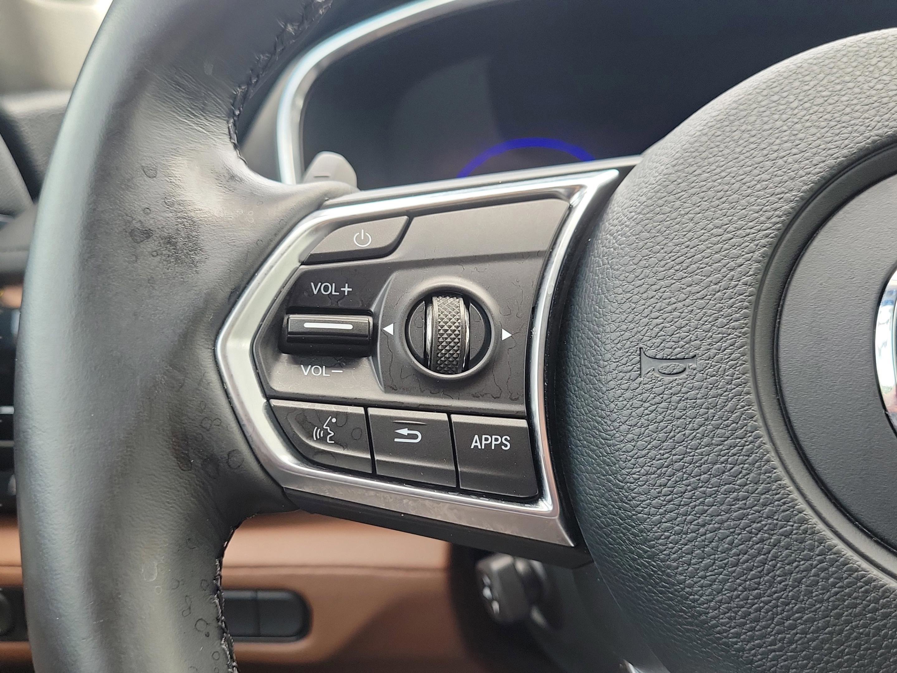Used 2023 White Acura Technology image 32