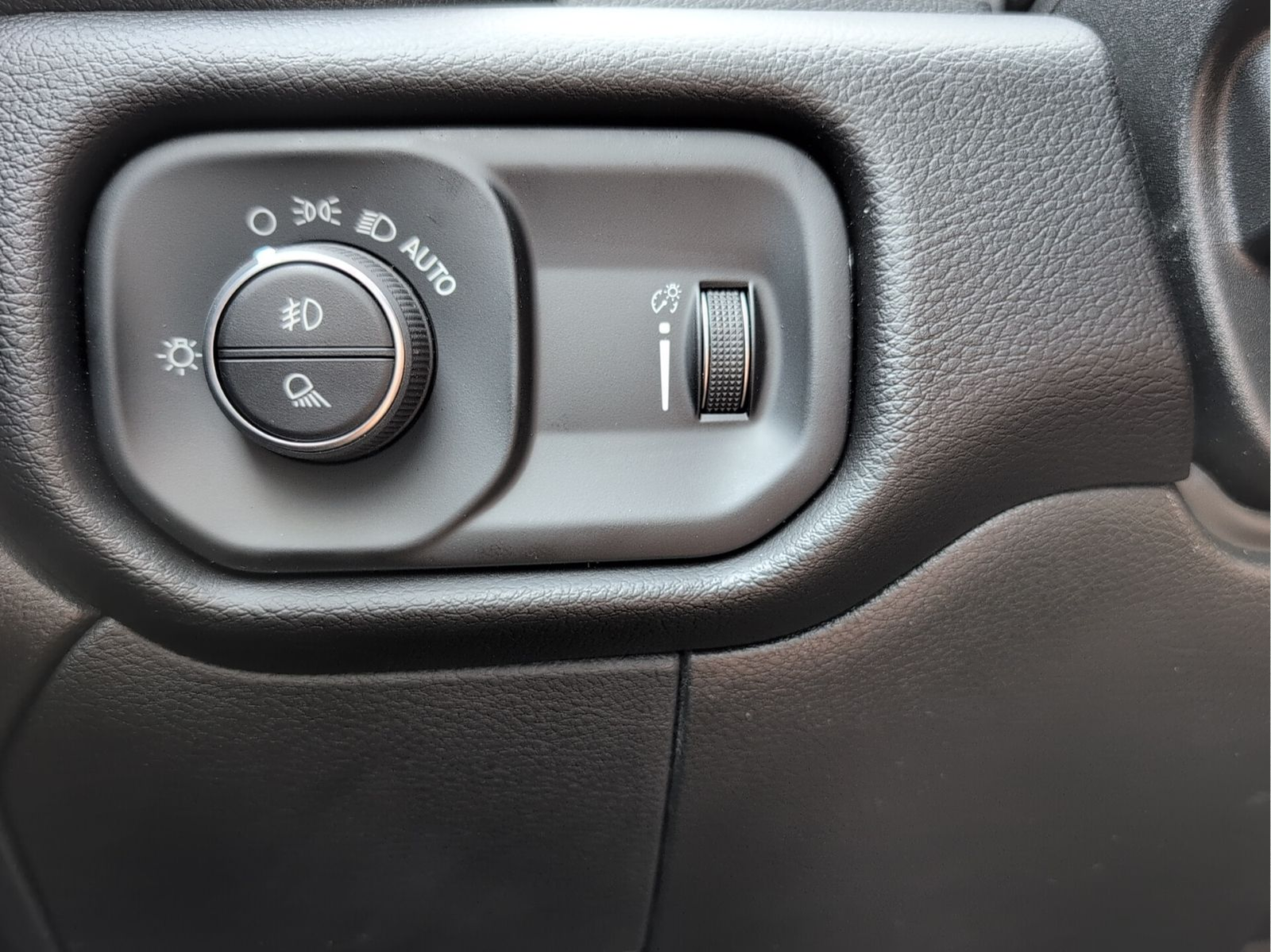 2026 RAM 2500 Big Horn - Photo 14