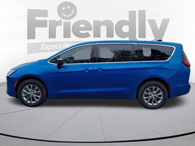 New 2027 Hydro Blue Pearl-Coat Exterior Paint Chrysler Select image 8