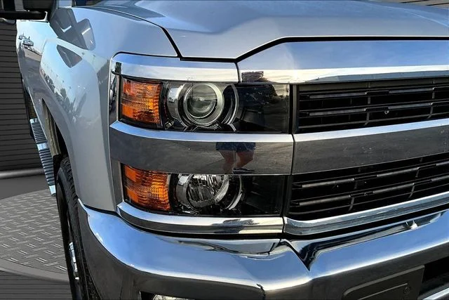 Used 2017 Silver Chevrolet LTZ image 33